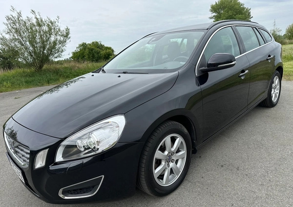 Volvo V60 cena 39800 przebieg: 149000, rok produkcji 2013 z Inowrocław małe 562